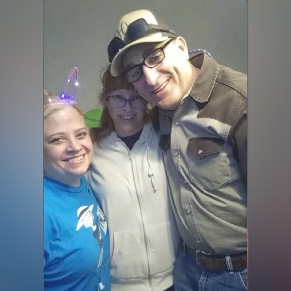 @POUTYPANTS will be live Wednesday, 11/5, and TBD! Also with gypsycwgrl 10/31!! - Picture 6 of 13